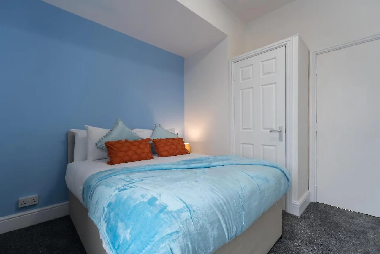 Casa de Férias Mercy Way 4 Bedroom-6 Beds-Central Hull-Sleeps 8 Kingston upon Hull