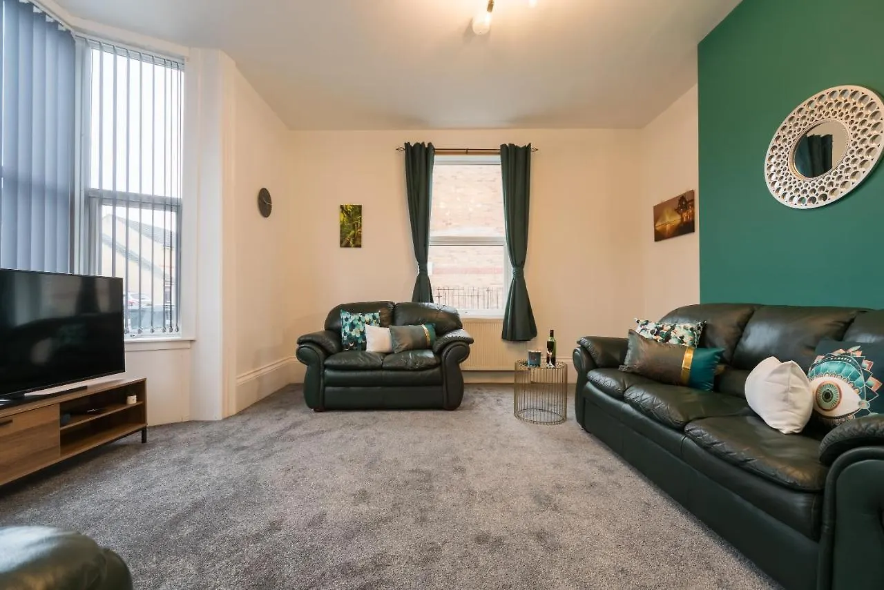 Casa de Férias Mercy Way 4 Bedroom-6 Beds-Central Hull-Sleeps 8 Kingston upon Hull