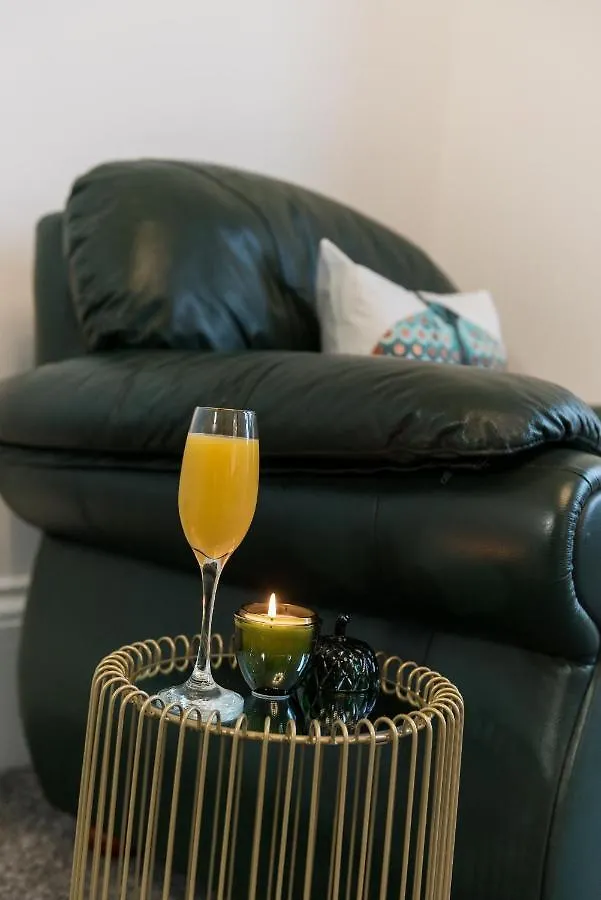 Casa de Férias Mercy Way 4 Bedroom-6 Beds-Central Hull-Sleeps 8 Kingston upon Hull
