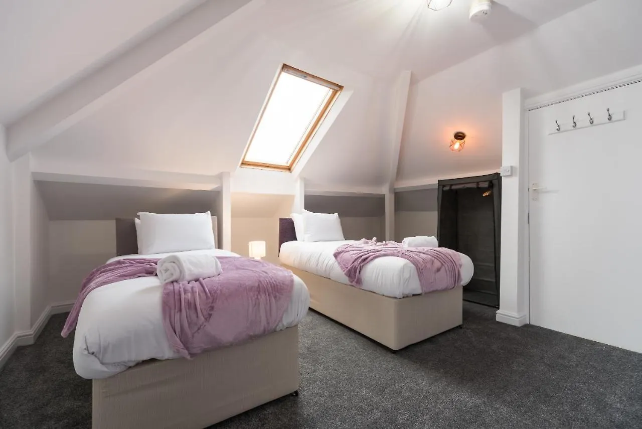 Mercy Way 4 Bedroom-6 Beds-Central Hull-Sleeps 8 Kingston upon Hull Casa de Férias