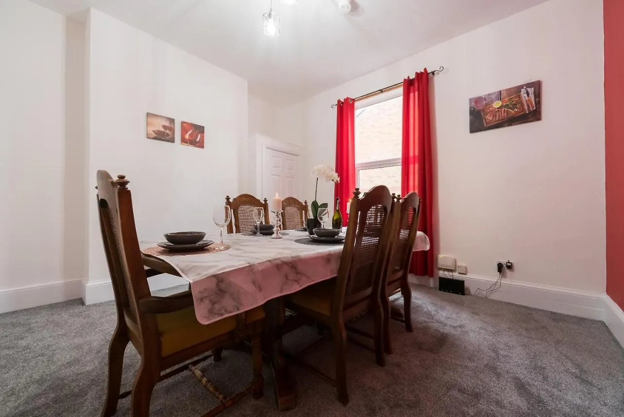 Mercy Way 4 Bedroom-6 Beds-Central Hull-Sleeps 8 Kingston upon Hull Casa de Férias
